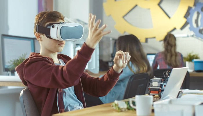 Ứng dụng VR, AR trong công nghệ giáo dục
