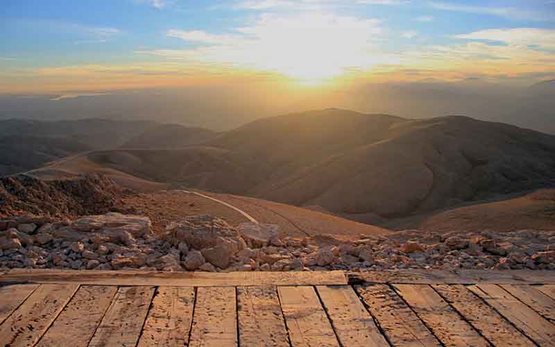 Núi Nemrut